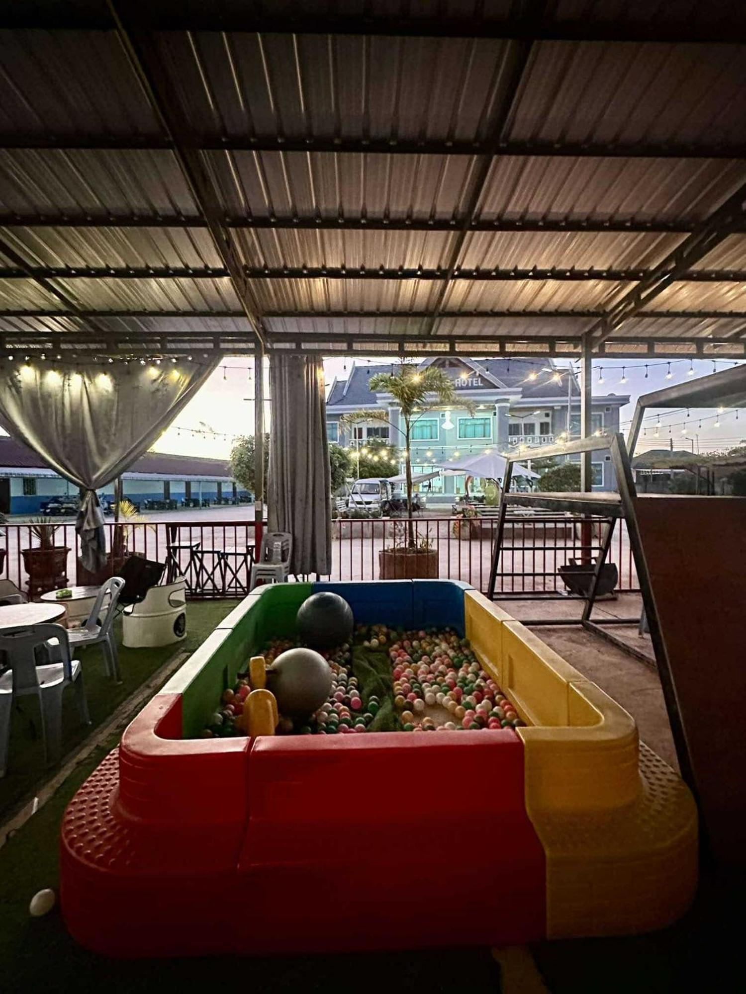 Tulip Hotel Luang Namtha Exterior photo